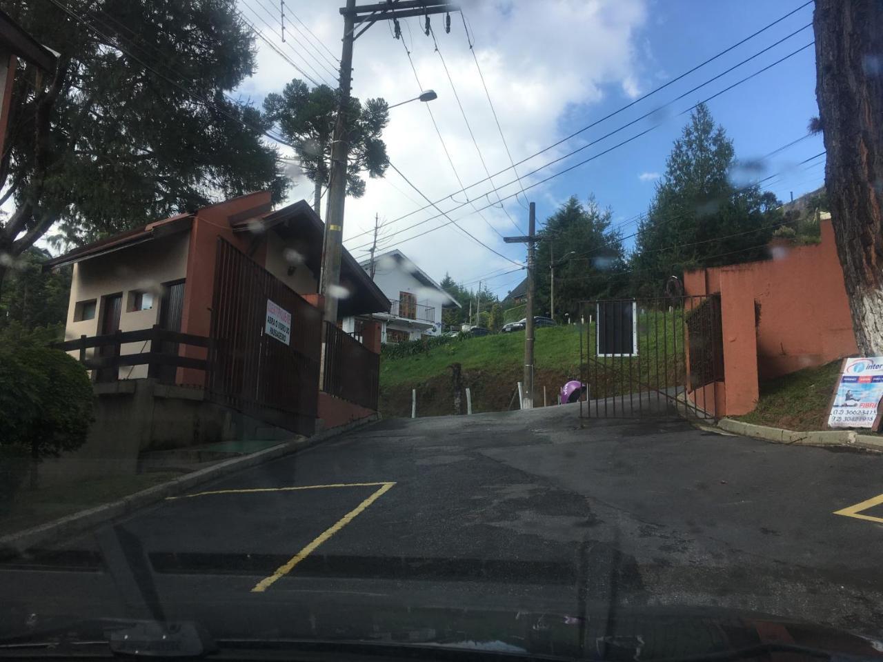 Aqui A Vida E Bella Lägenhet Campos do Jordão Exteriör bild